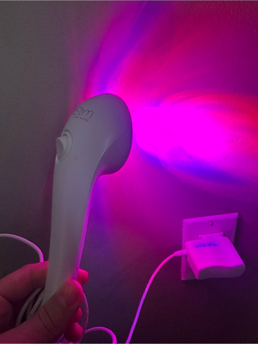 LightStim LED Light Acne Therapy Device - Picture 3 of 3